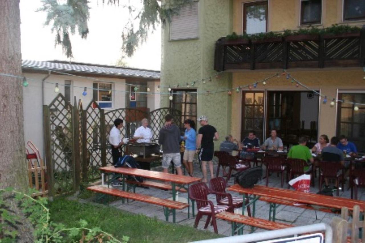 Landgasthof Zur Krone Krautheim Экстерьер фото