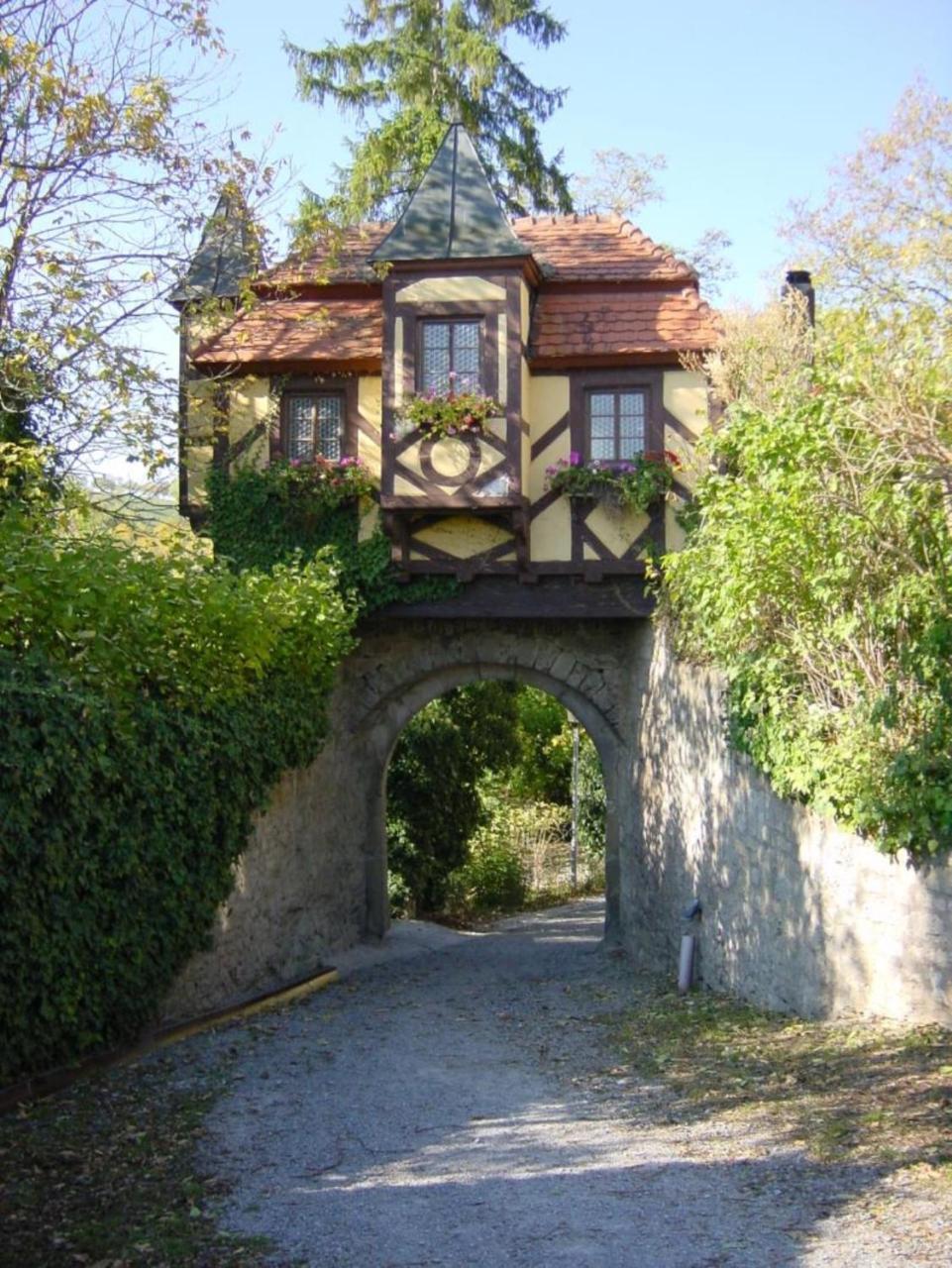 Landgasthof Zur Krone Krautheim Экстерьер фото